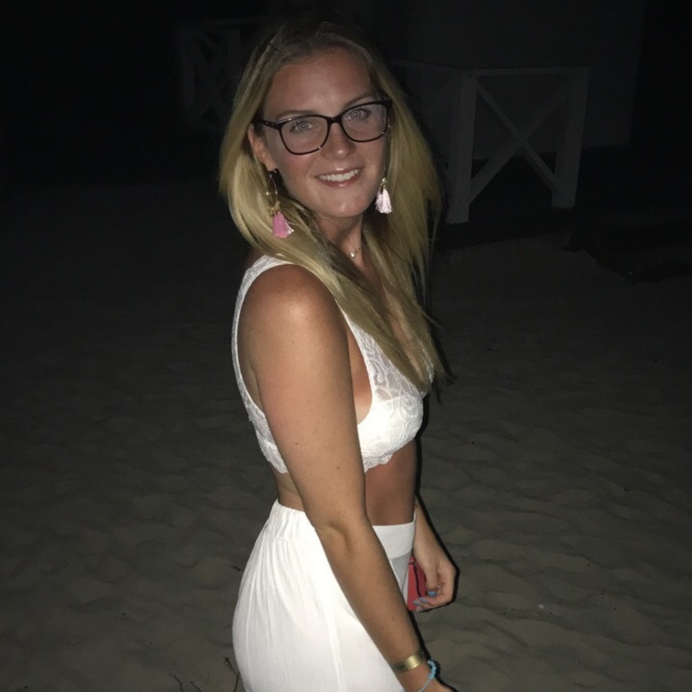 Meet your Posher, Katelyn